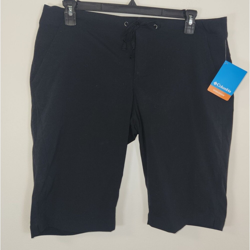 Columbia Women's Black Omni Shade Shorts Size 16, 13" inseam Retails $65